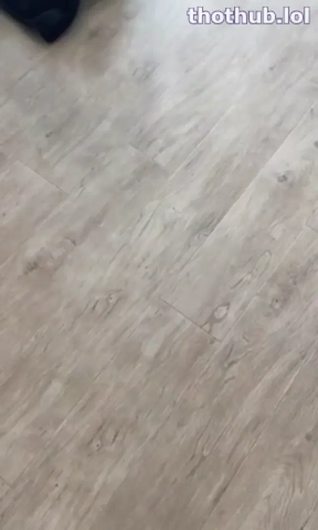 Bri Blossom vibrator pussy play