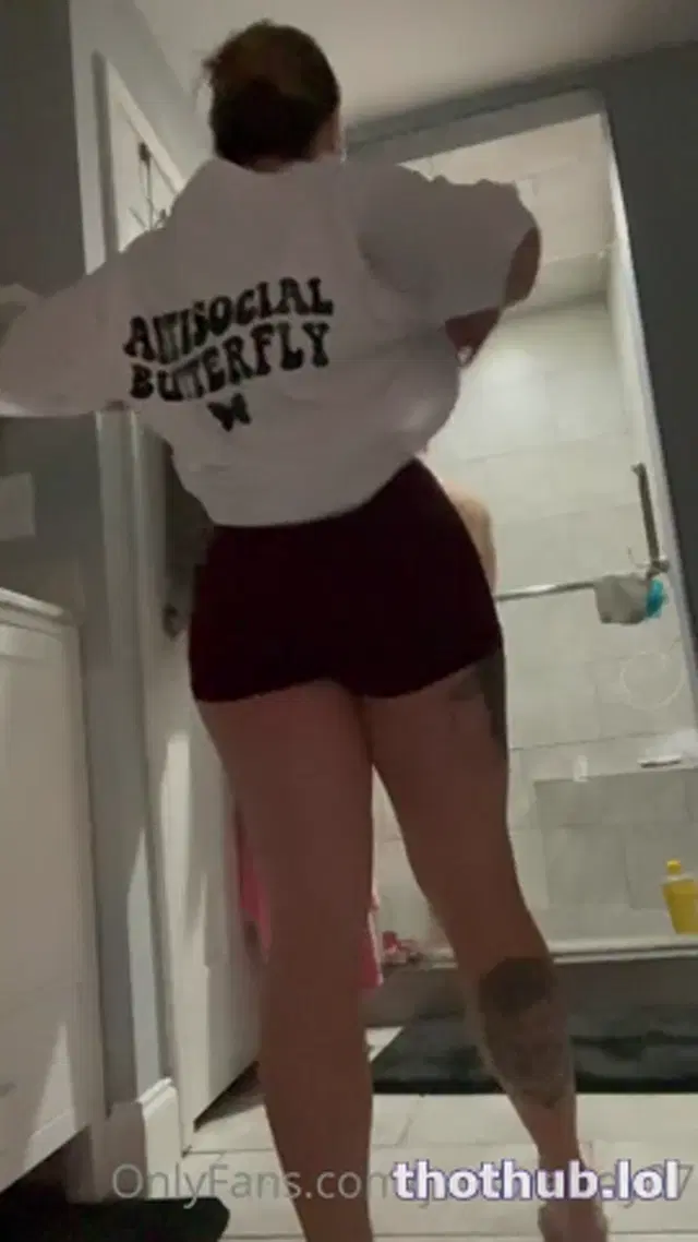 Brandy Renee gets dick in all her holes post shower