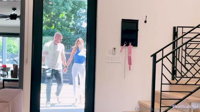 NoFaceMom – Hot New BWC Video With Johnny Sins