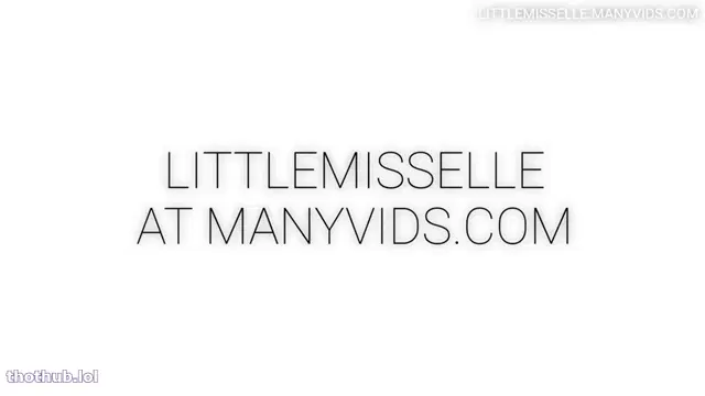 LittleMissElle trying-out-my-huge-alien-dildo_1080p