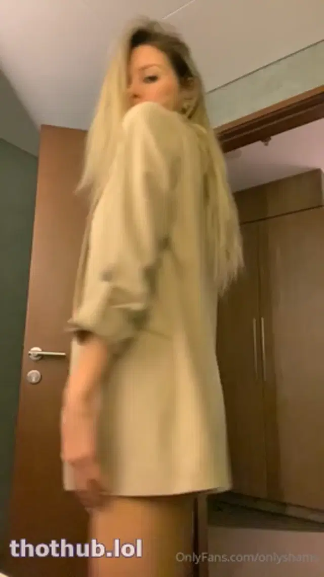 Onlyshams anal fingering