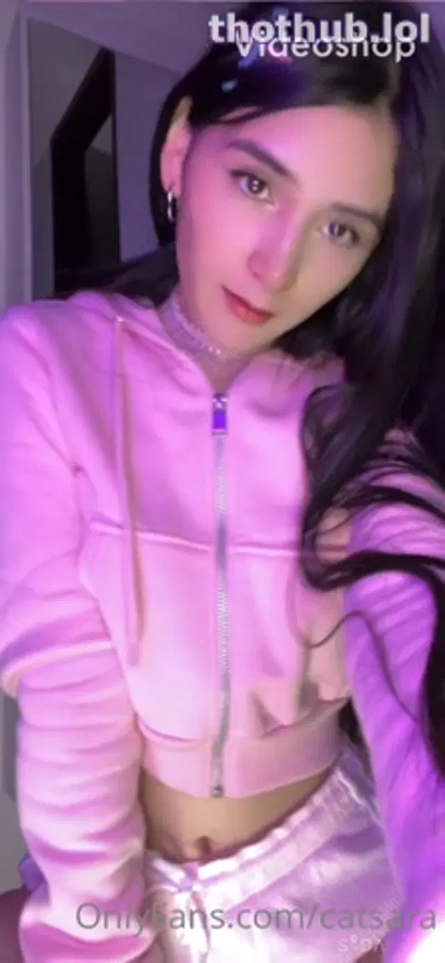 CatSara dildo riding