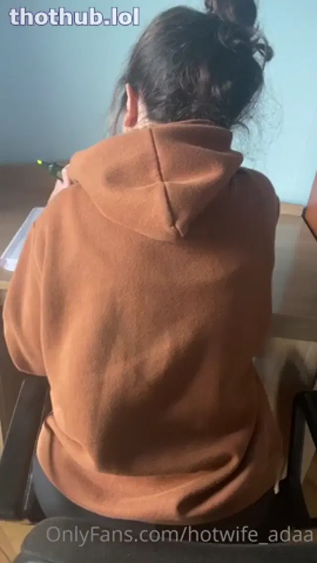Hotwife_adaa