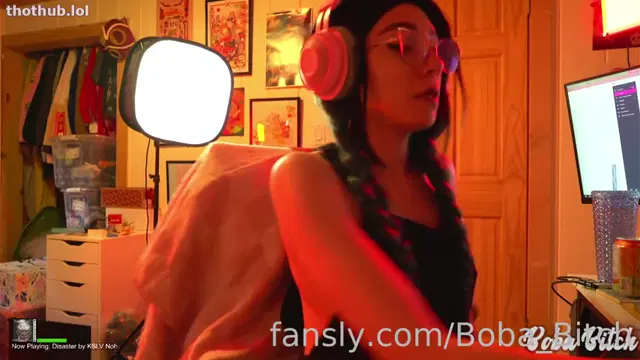 Boba_Bitch November 4th’s livestream