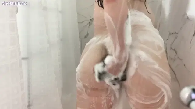 Moyumii shower 2