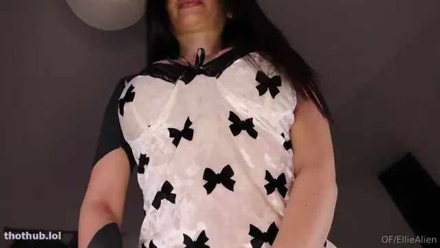 Ellie Alien ASMR