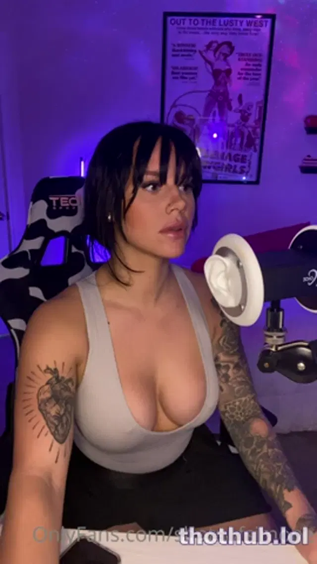 Simone ASMR