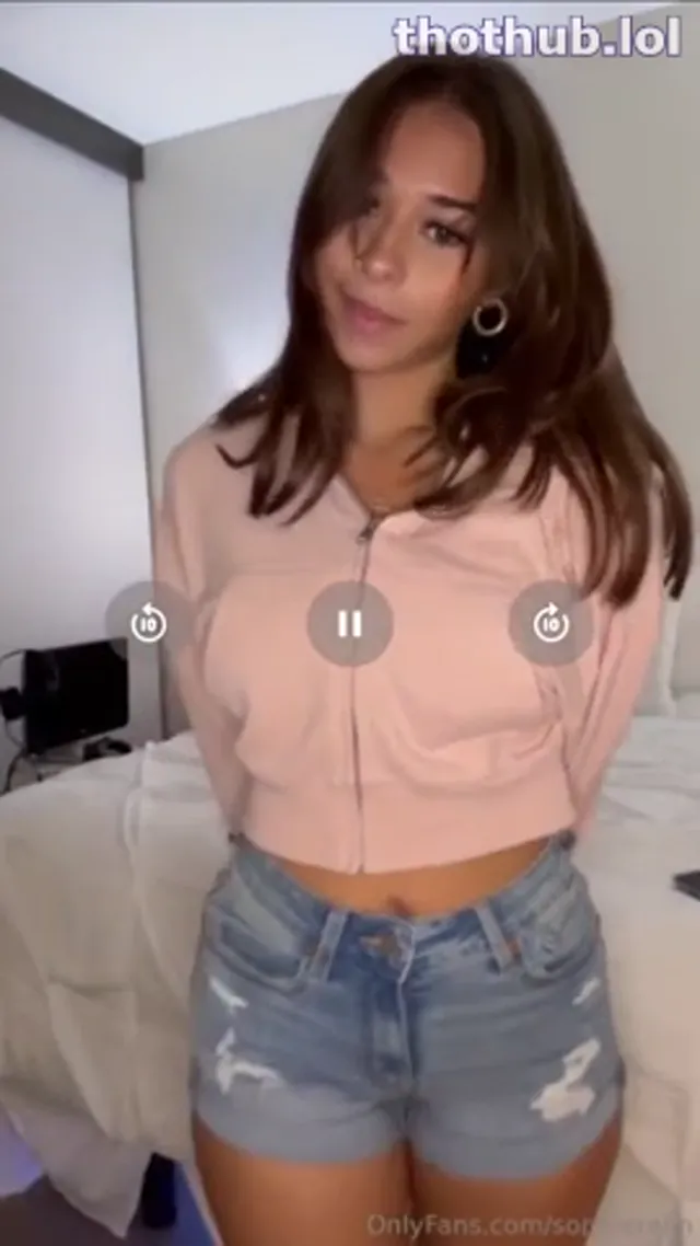 Sophieraiin strip fully naked onlyfans video
