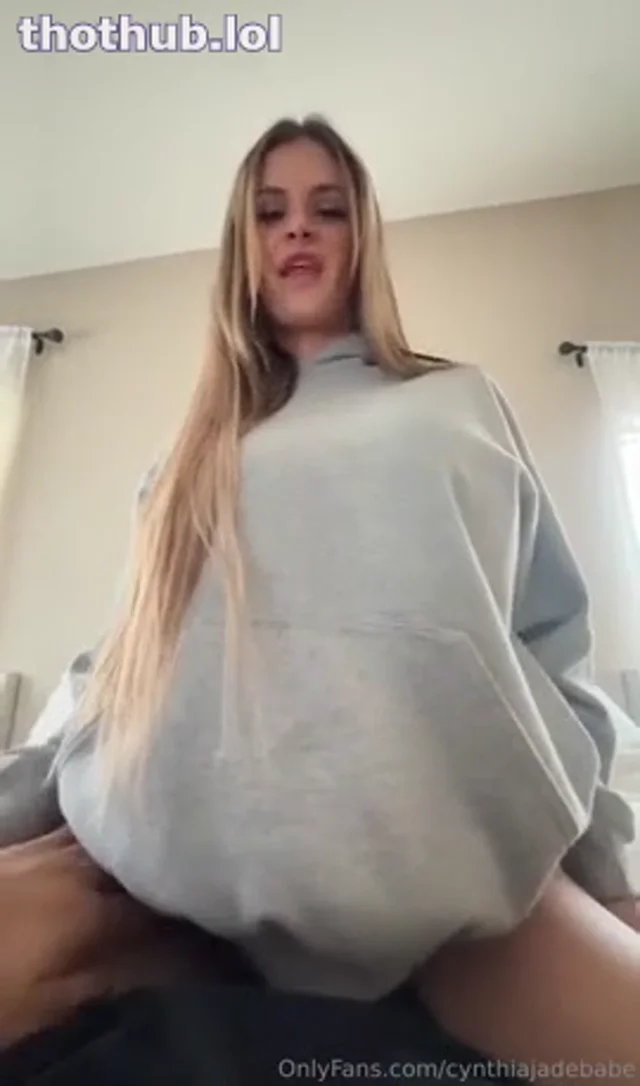 Cynthia Arbamson Ass Fingered