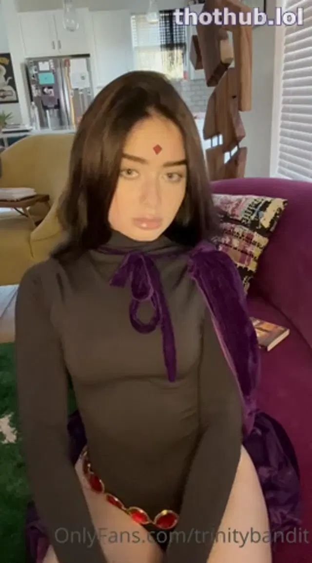 Trinitybandit Raven Cosplay