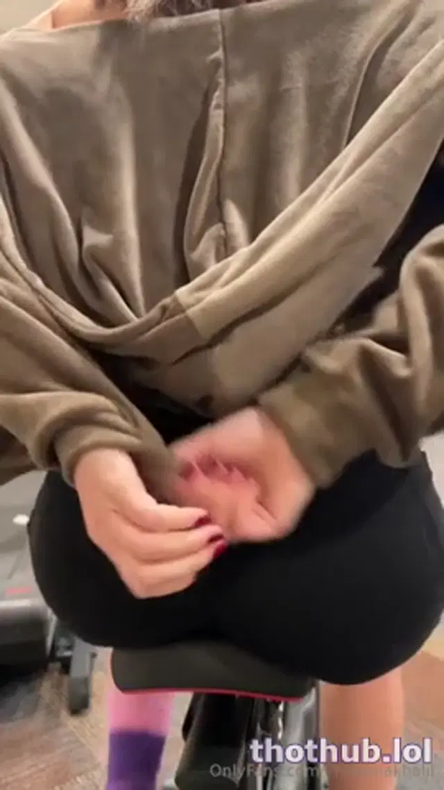 Christina Khalil bike pussy rubbing exercise bonusl video