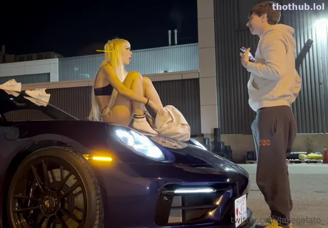 Waifumiia | izzybunnies car sex on a public parking