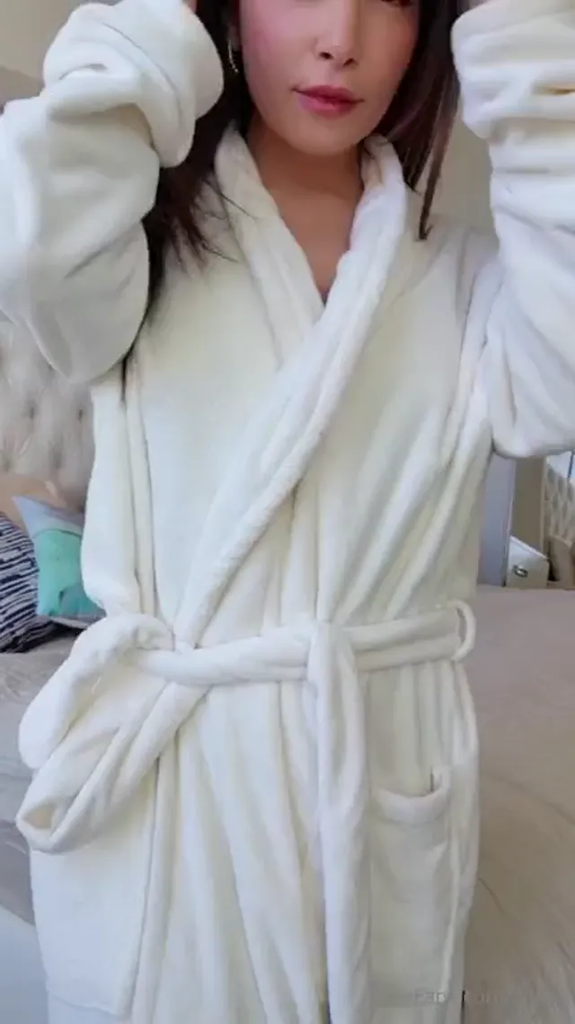 Alinity – Fishnet Strip 11-June-2025