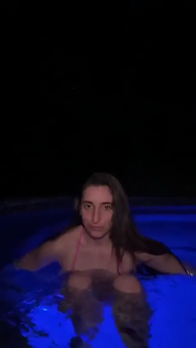Watch Christina Khalil Hot Tub Dip 13-06-2025 onlyfans