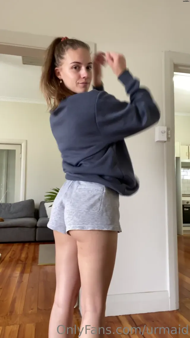 Maidelyn Aka Urmaid Onlyfans 07-07-2025 Showed Her Panties