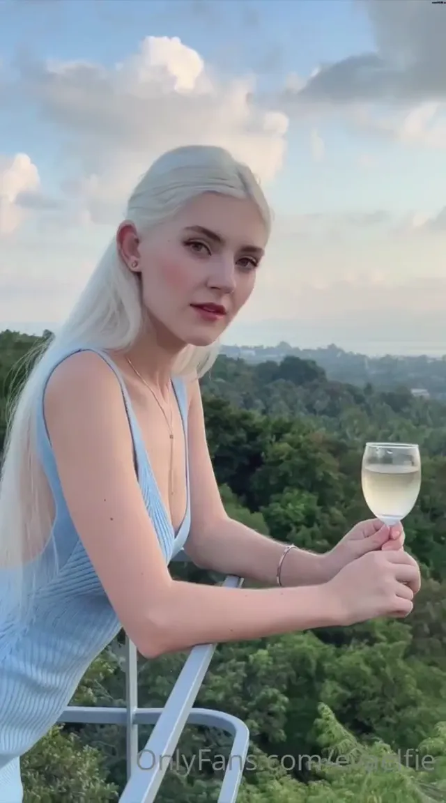 Eva Elfie Outdoor Pov Sextape