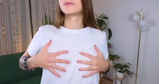 Gwenhey chaturbate shake her tits 20-08-2025 leaked