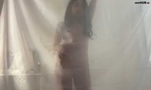 Little_sunrice nude tease
