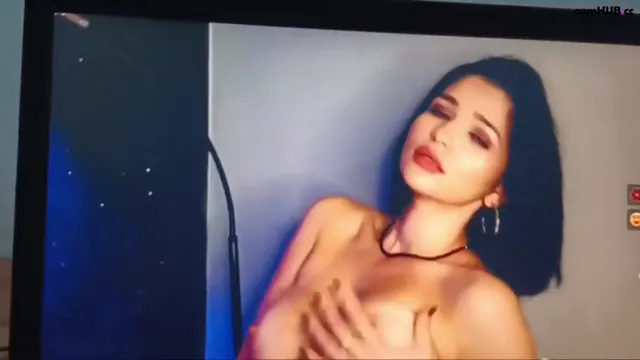 Emily_sheen SC cutie modell doggy panty aside