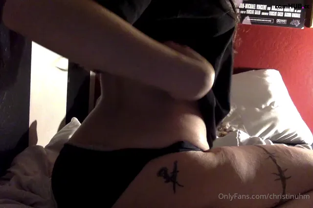 Christinuhm onlyfans leaks