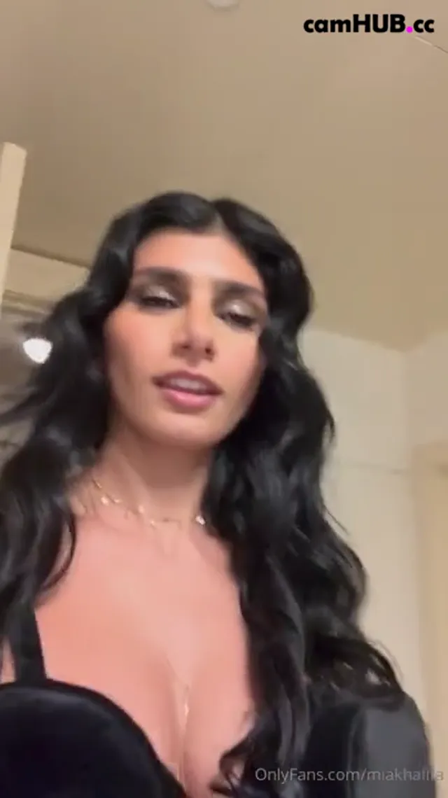 Mia Khalifa onlyfans hide teasing show