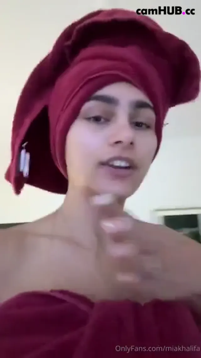 Mia Khalifa onlyfans qallmost naked milf