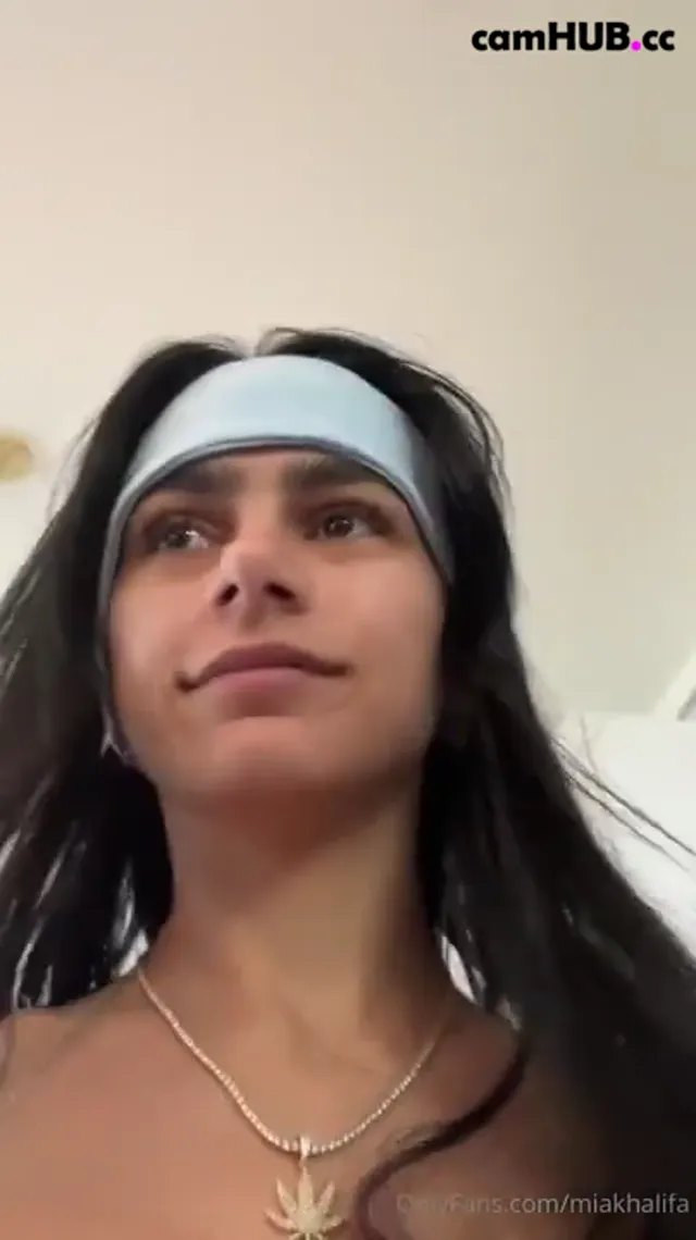 Mia Khalifa onlyfans morning video