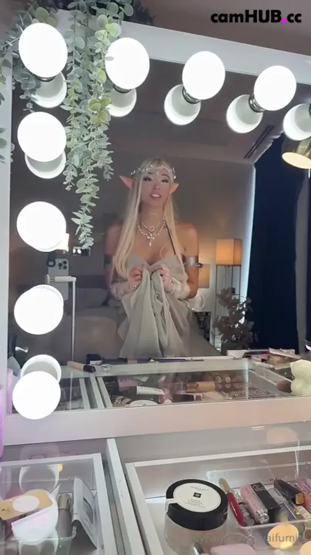 Waifumiia – izzybunnies – izzyskyee onlyfans fuck her pussy