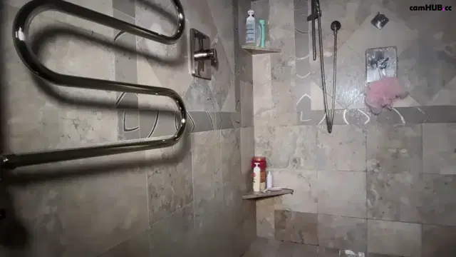 Avaowenss Shower show 1