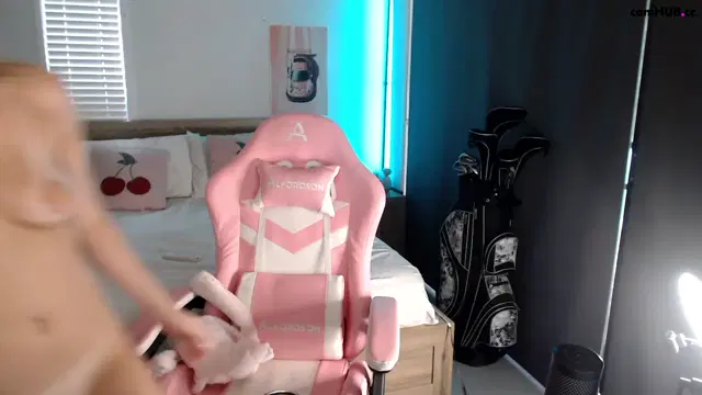 Novakitty4 chaturbate drilling her self ticket