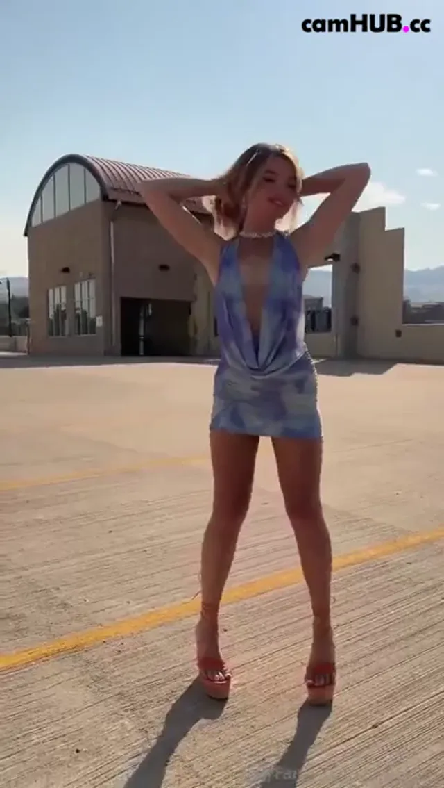 Bougie_Bb Uses A Dildo And Squirts In A Car Onlyfans