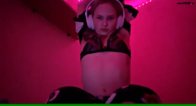 KarinRobertson – naked pussy rubbing chaturbate action video