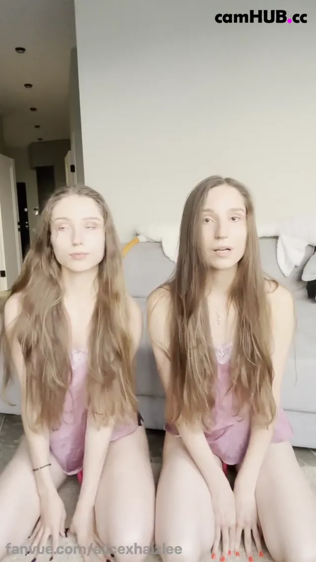 Alice Haizlee Twins Morning Shot With Sister Onlyfans