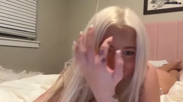 Destinyyluvv Chaturbate flash her cunt