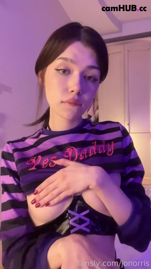 JoNorris v-28 PurpleShirt-Doggie