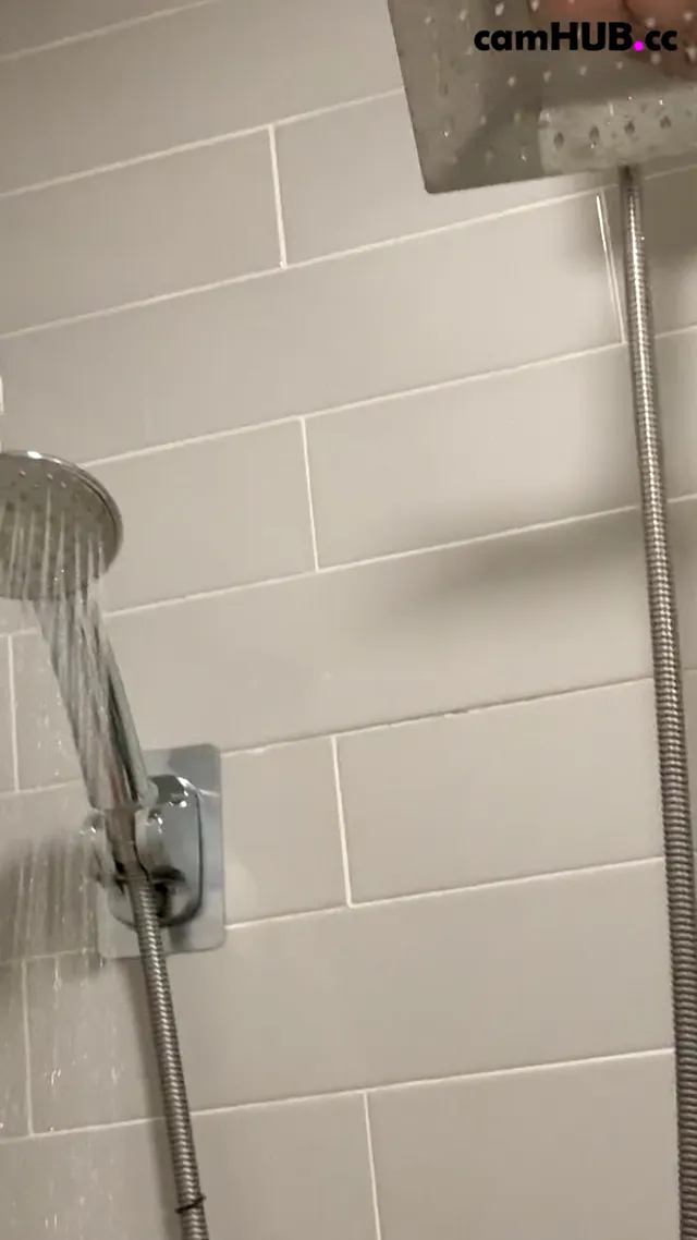 Luvaimee – pussy play in the shower – 1