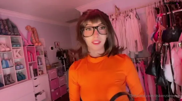 Kenzie Reeves Rides Her Realistic Dildo As Velma