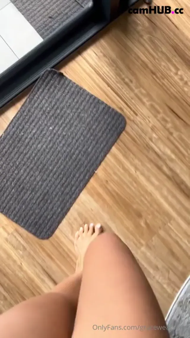 Gracewearslaces Public Balcony Wank Onlyfans