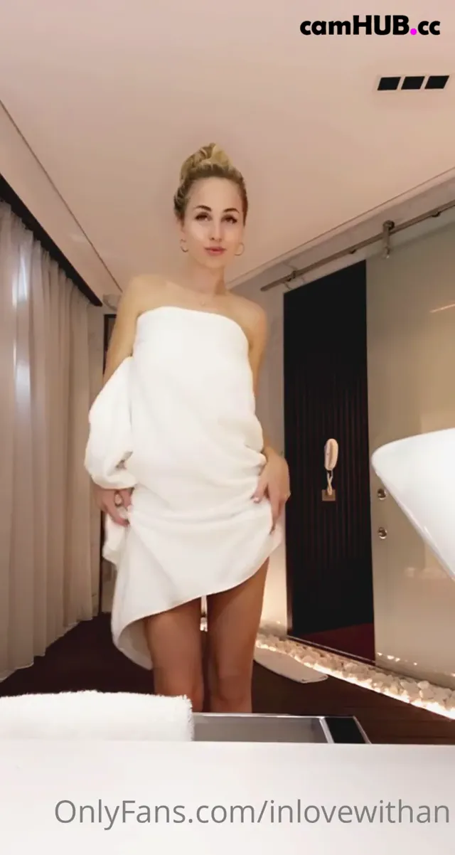 Inlovewithan Perfect tits and body hottie Onlyfans show 2
