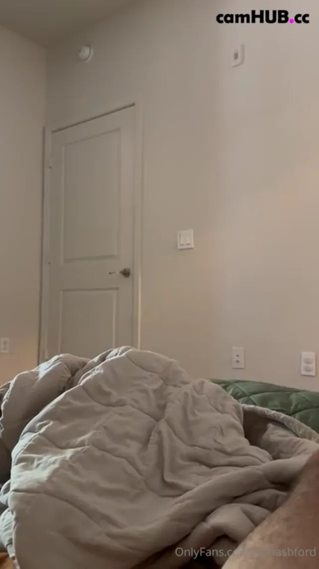Erin Ashford Sucks And Fucks Her Coworker Onlyfans