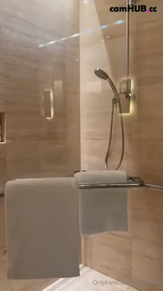 Mia Khalifa Naked Shower Solo Onlyfans