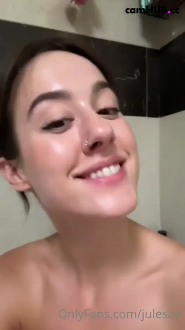 Jules Ari Pleasures Herself In The Bathtub Onlyfans