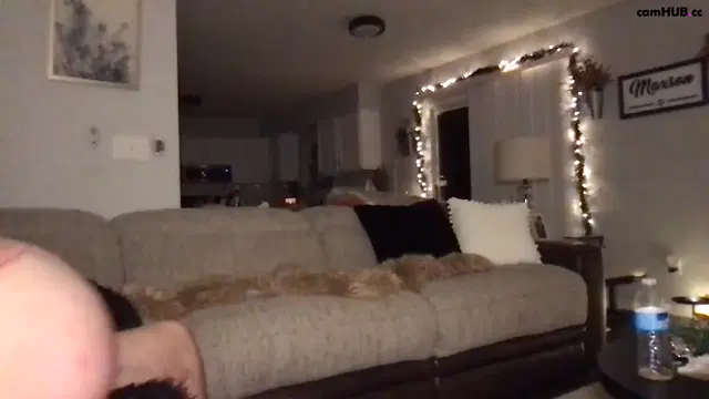 Ashton Anderson & Larenzo Stylz busty girl riding cock