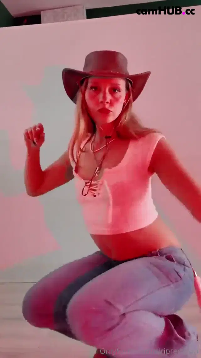 Piripremium Just A Country Girl At Heart Who Wants To Pound Her Pussy Onlyfans