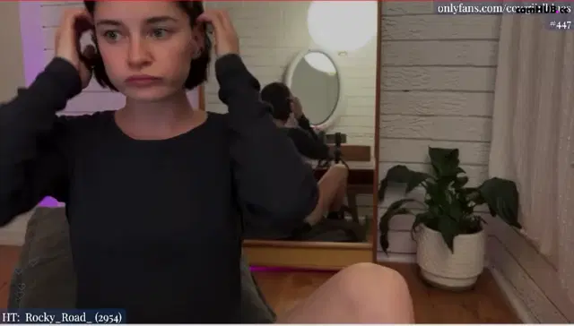 Mia_tv aka cowgirlblues buttplug club show