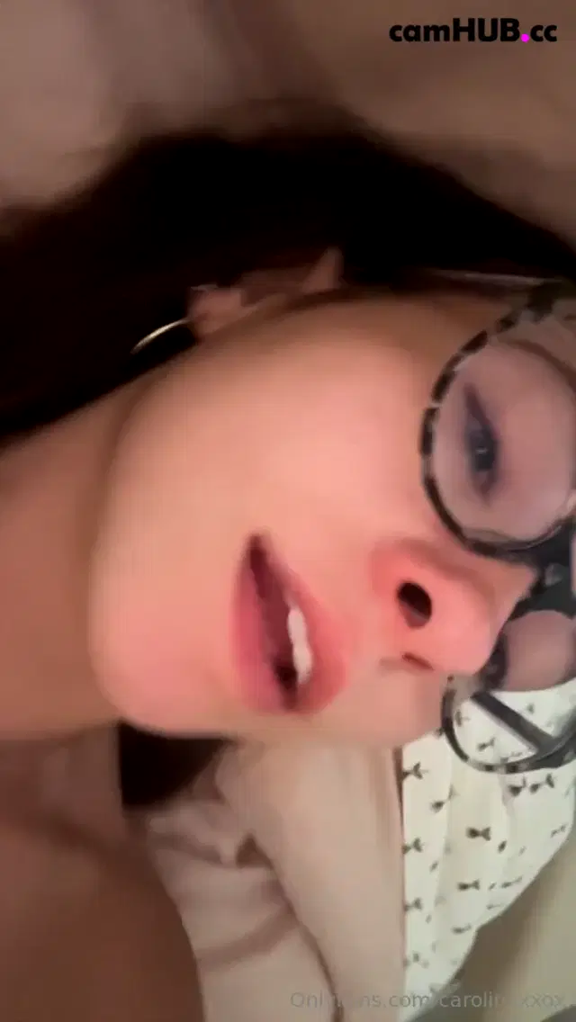 Carolineoxox show 5