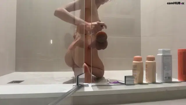 Alorahvega live on Chaturbate