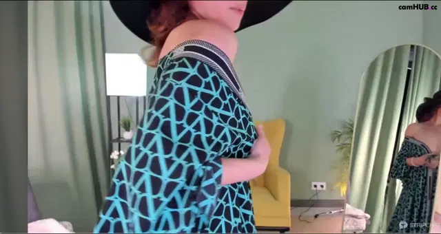 LeticiaRomano Revealing Top 2