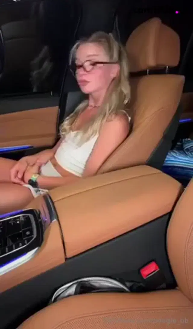 Bougie_bb Wants To Show That She Appreciates You Squirts Onlyfans