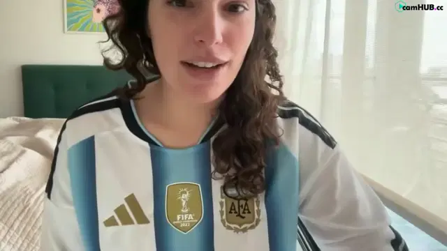 Freckledeer chaturbate flash her pussy